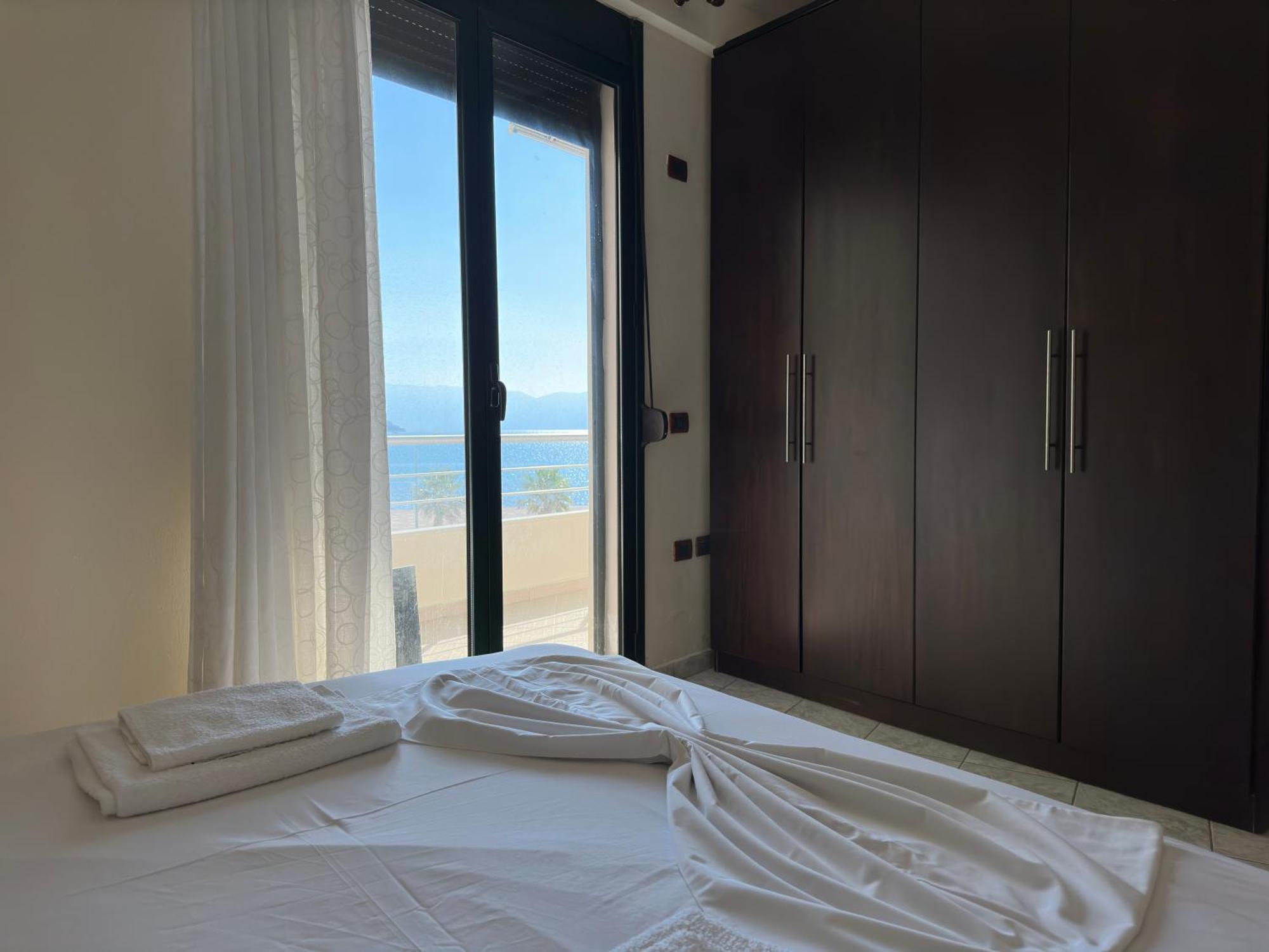 Jico Travel - Coli * Vlorë